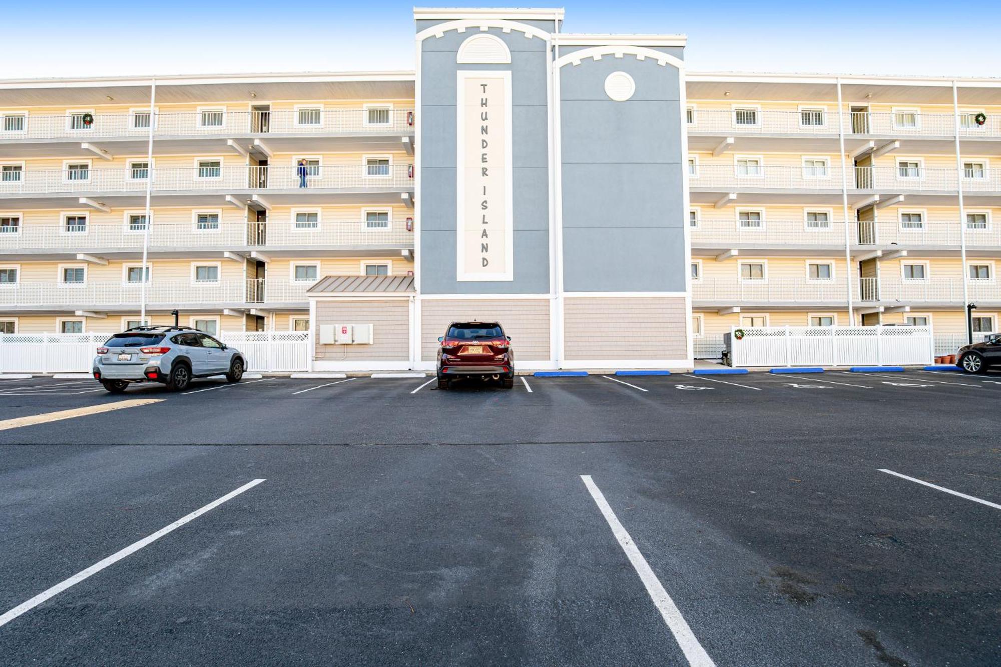 אושן סיטי Thunder Island Condos II חדר תמונה